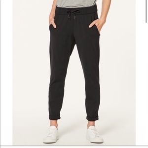 Lululemon on the fly woven pant